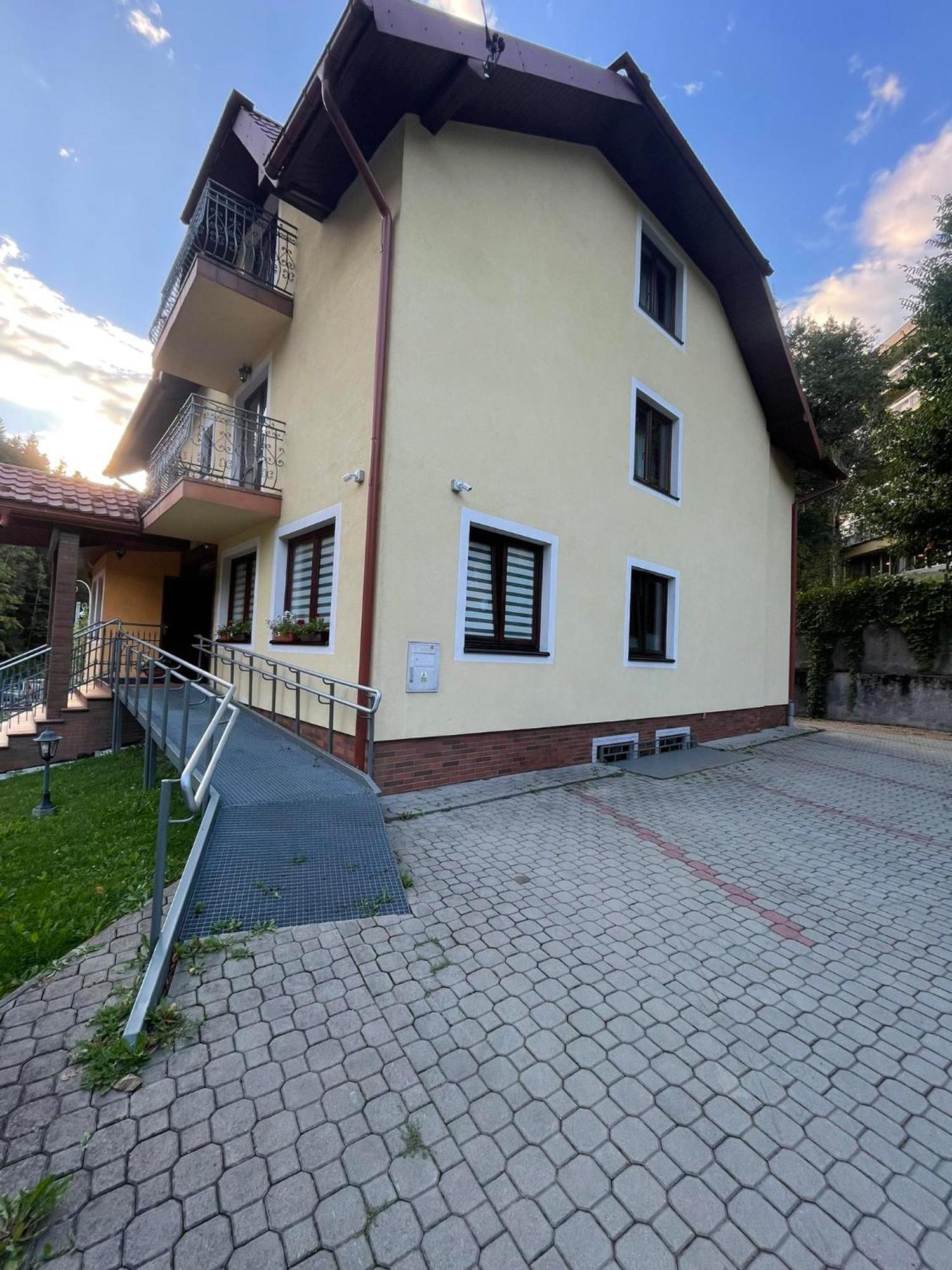 Pensjonat Szach Krynica-Zdrój Exterior foto
