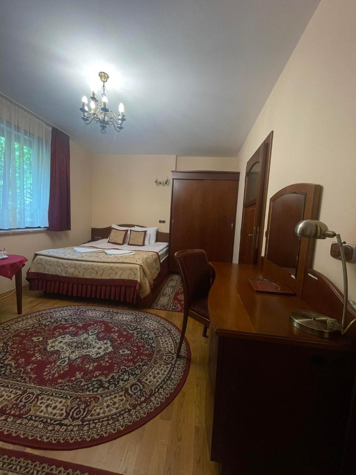Pensjonat Szach Krynica-Zdrój Exterior foto