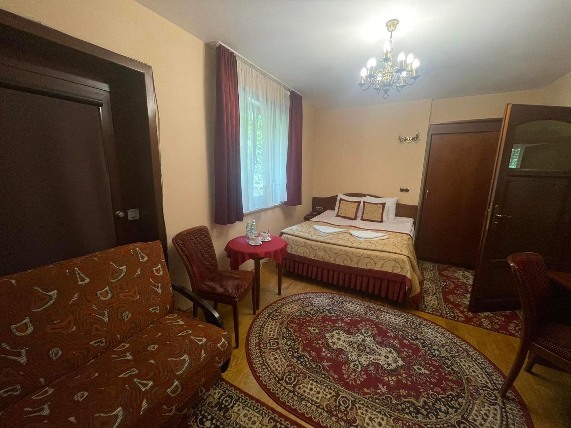 Pensjonat Szach Krynica-Zdrój Exterior foto