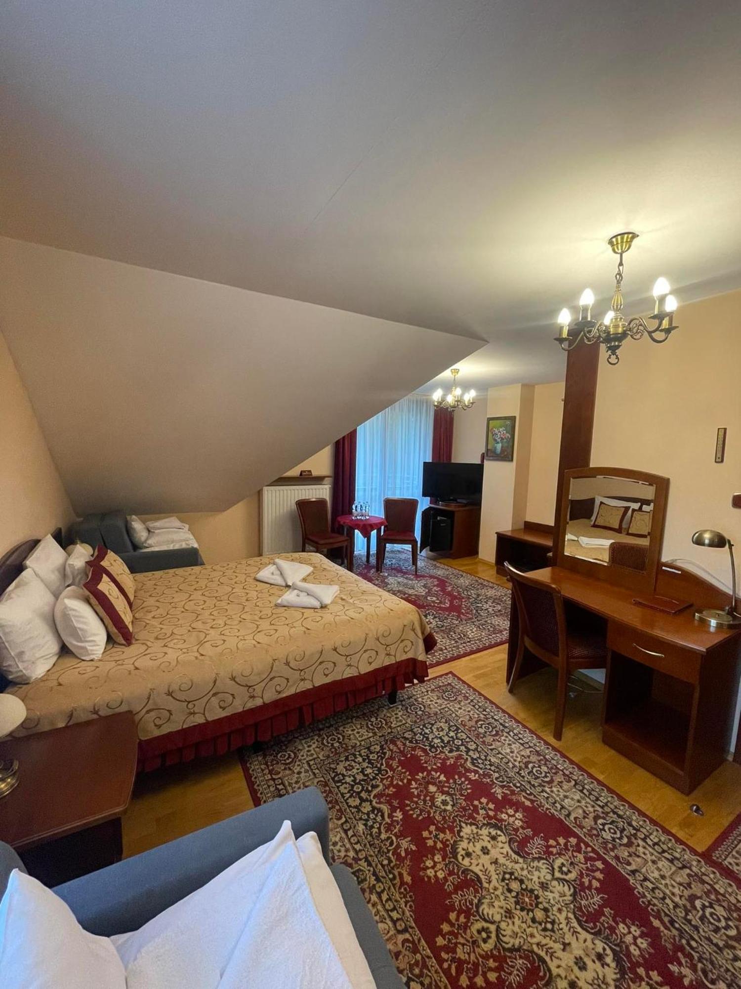 Pensjonat Szach Krynica-Zdrój Exterior foto