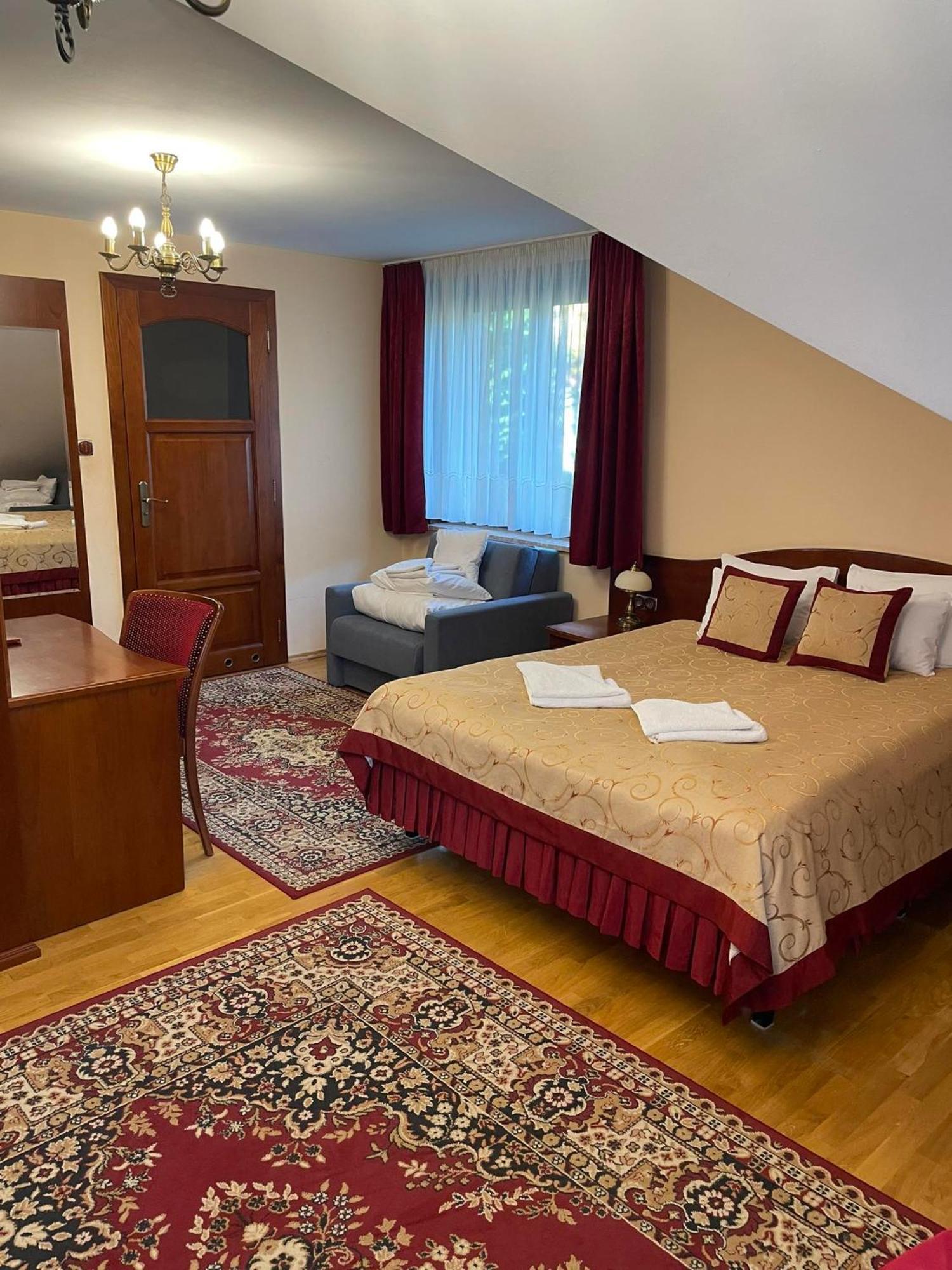 Pensjonat Szach Krynica-Zdrój Exterior foto