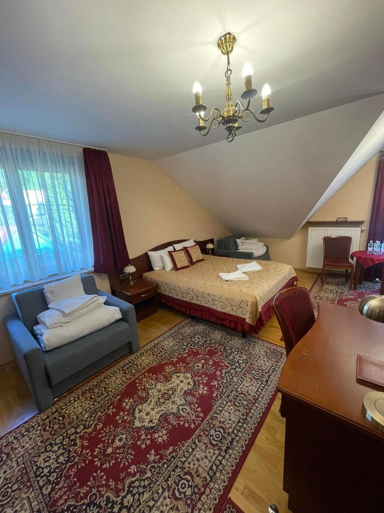 Pensjonat Szach Krynica-Zdrój Exterior foto