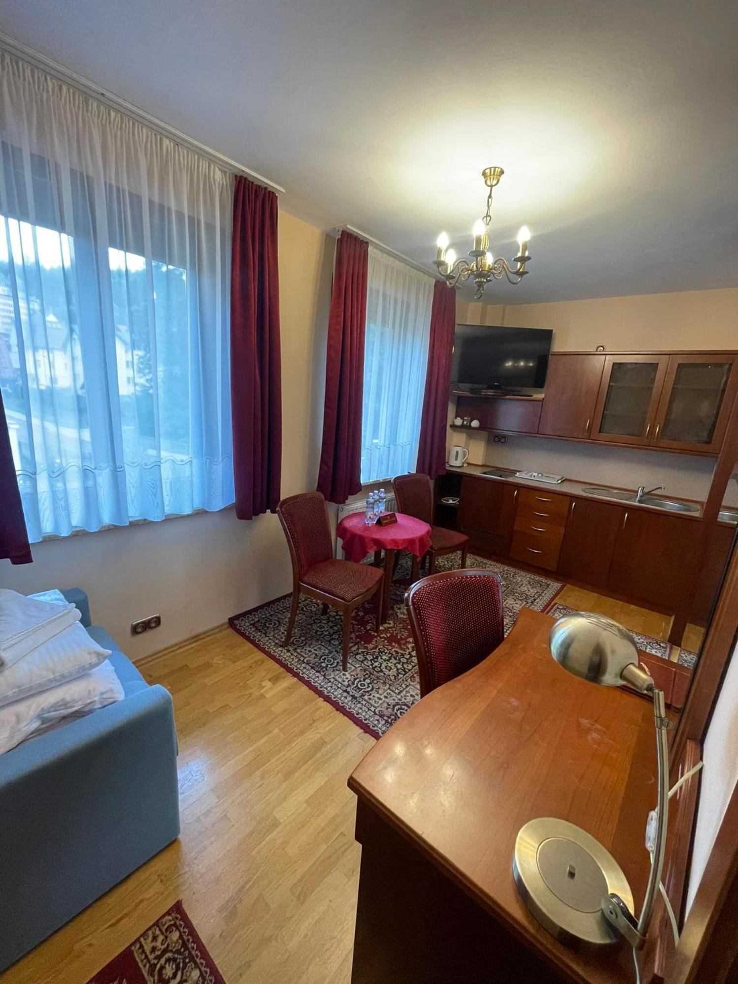 Pensjonat Szach Krynica-Zdrój Exterior foto